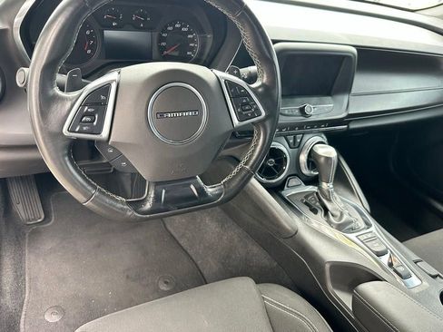 Used 2020 Chevrolet Camaro LS RWD image 8