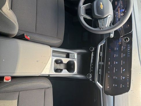 New 2026 Chevrolet Equinox EV LT image 26