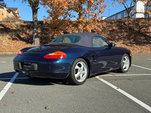 Used 1999 Porsche Boxster image 12