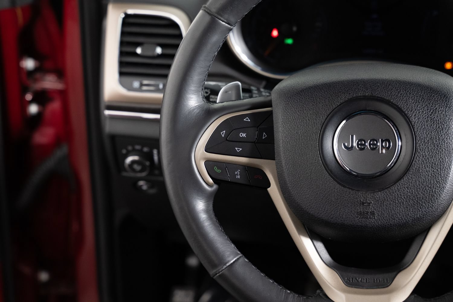 Used 2015 Jeep Grand Cherokee Limited AWD/4WD image 31