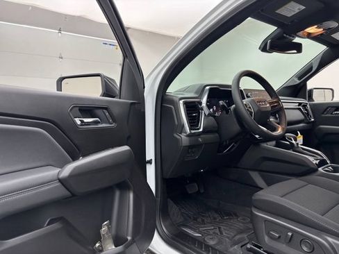 New 2026 GMC Canyon Elevation w/ Convenience Package RWD image 15