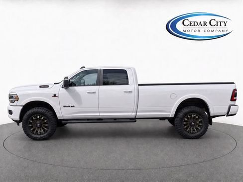Used 2022 RAM 3500 Laramie AWD/4WD image 6