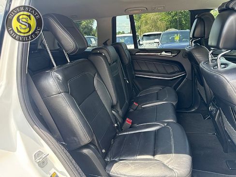 Used 2015 Mercedes-Benz GL 550 4MATIC image 13
