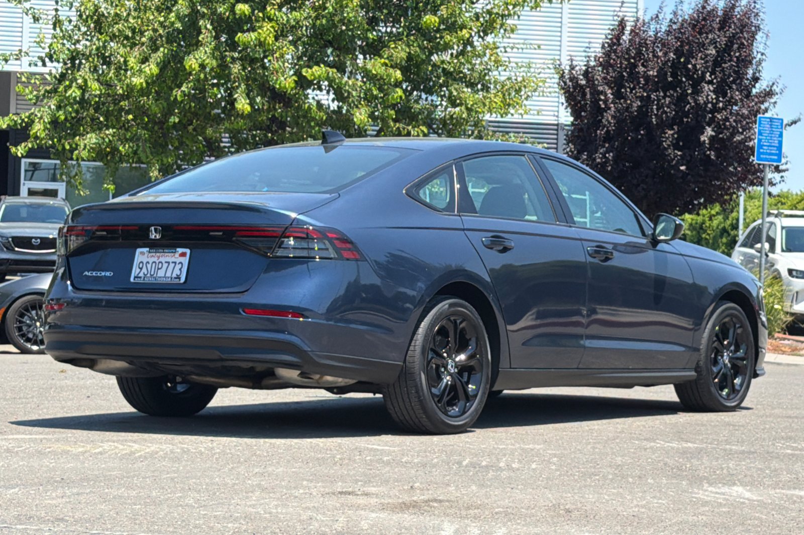 Used 2025 Honda Accord SE image 4