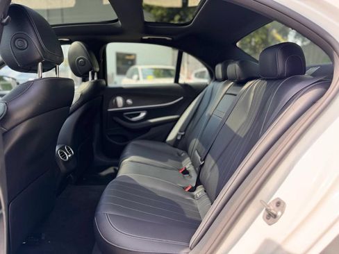 Used 2023 Mercedes-Benz E 350 4MATIC Sedan image 23