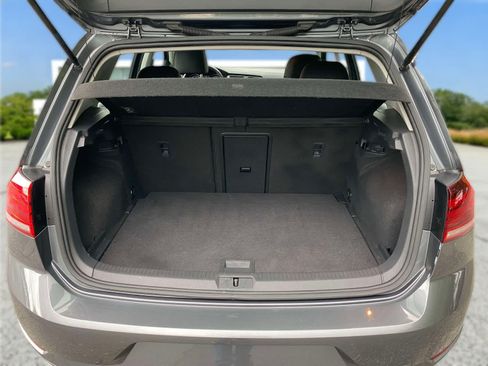 Used 2019 Volkswagen Golf SE w/ Driver Assistance Package FWD image 25