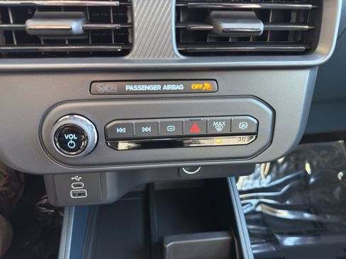 New 2026 Ford Maverick XL w/ Equipment Group 101A image 28