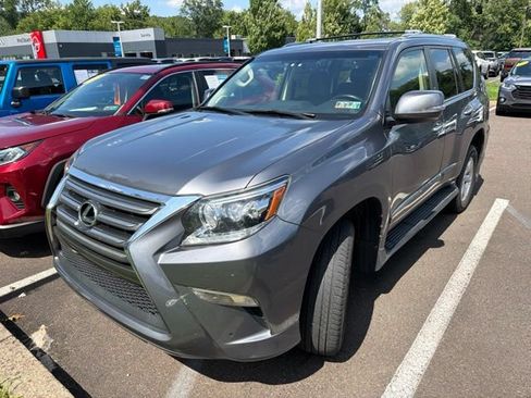 Used 2018 Lexus GX 460 w/ Navigation Package AWD/4WD image 2