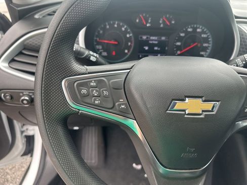 Used 2024 Chevrolet Malibu LT FWD image 11