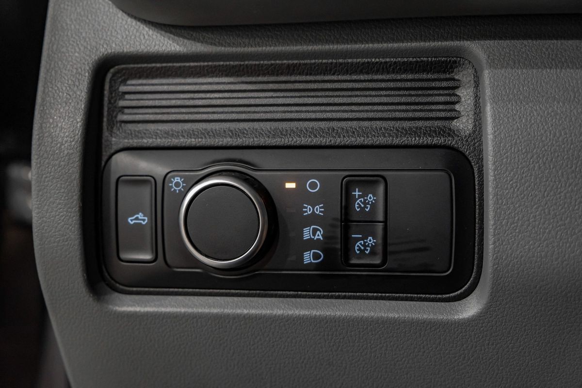 Used 2025 Ford F350 XL AWD/4WD image 27