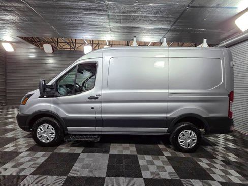 Used 2015 Ford Transit 250 130 Medium Roof image 8