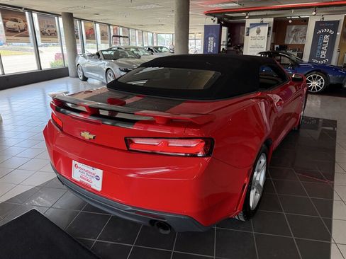 Used 2016 Chevrolet Camaro LT RWD image 33