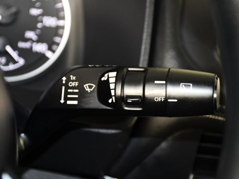 Used 2024 Nissan Rogue S image 24