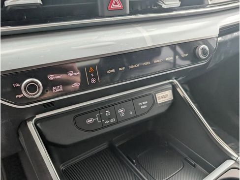 New 2026 Kia Carnival SX w/ SX Dark Edition Package image 20