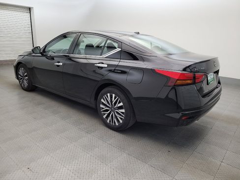 Used 2025 Nissan Altima 2.5 SV FWD image 3