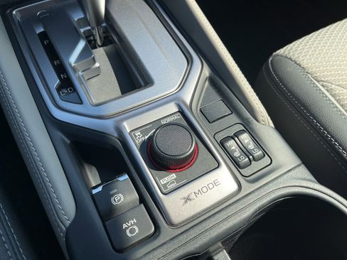 Used 2024 Subaru Forester Premium AWD/4WD image 24