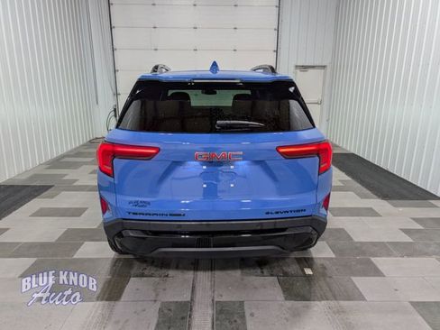 Used 2026 GMC Terrain Elevation w/ Elevation Premium Package AWD/4WD image 3
