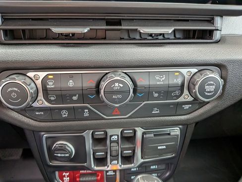 New 2026 Jeep Wrangler Unlimited Sport AWD/4WD image 18