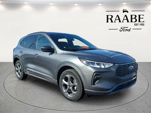 Used 2024 Ford Escape ST-Line w/ Tech Pack #1 AWD/4WD image 7