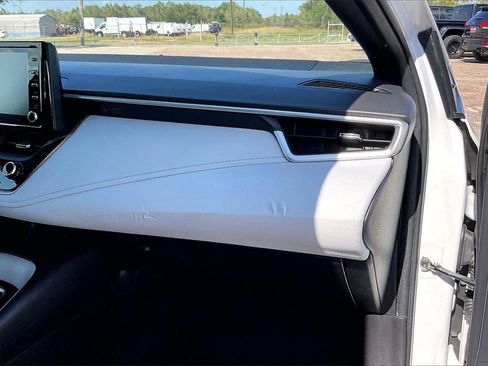 Used 2022 Toyota Corolla SE image 22