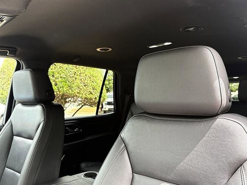 Used 2022 Chevrolet Tahoe LT w/ Luxury Package AWD/4WD image 19
