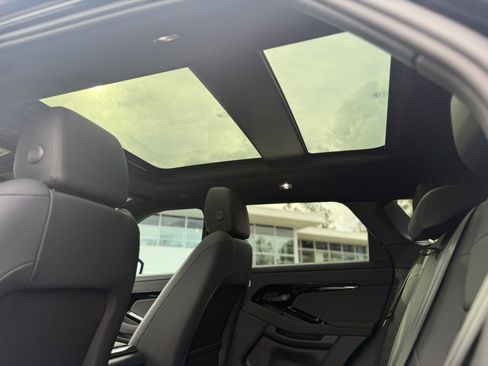 Used 2026 Land Rover Range Rover Evoque S image 29