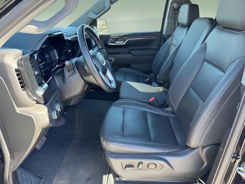 Used 2024 GMC Sierra 1500 SLT AWD/4WD image 5