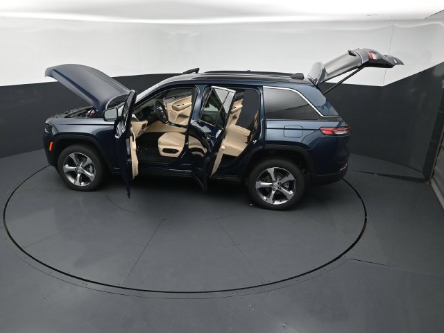 New 2026 Jeep Grand Cherokee Limited AWD/4WD image 27