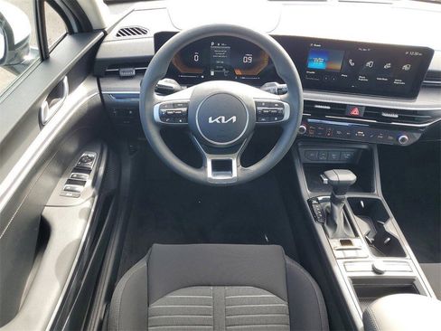 New 2025 Kia K5 LXS image 27