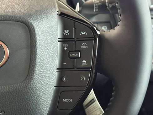 New 2026 Toyota Prius Limited FWD image 31