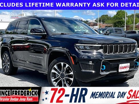 Used 2025 Jeep Grand Cherokee Overland w/ Advanced Protech Group III AWD/4WD image 1