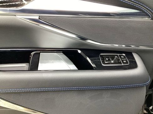 New 2025 Cadillac Escalade IQ Luxury 1 AWD/4WD image 10
