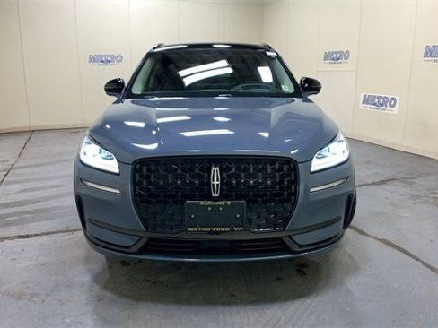 Used 2025 Lincoln Corsair Reserve w/ Equipment Group 202A image 8