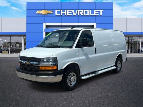 Used 2024 Chevrolet Express 2500 w/ Driver Convenience Package image 2