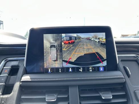 Used 2023 GMC Yukon AT4 w/ Technology Package AWD/4WD image 58