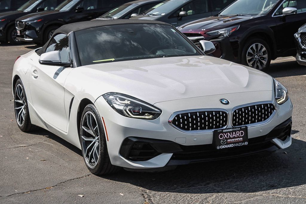 Used 2022 BMW Z4 sDrive30i w/ Driving Assistance Package RWD image 3