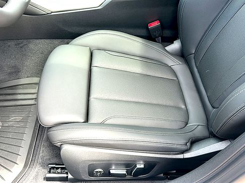 New 2026 BMW i4 eDrive40 w/ M Sport Package RWD image 12