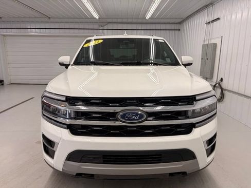 Used 2022 Ford Expedition Max Limited AWD/4WD image 2