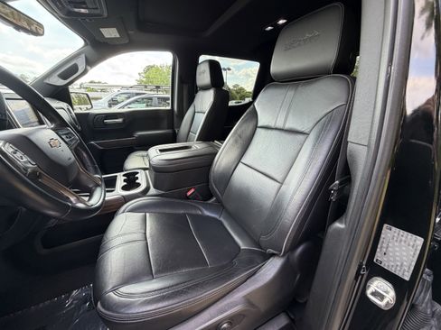 Used 2019 Chevrolet Silverado 1500 High Country w/ Technology Package AWD/4WD image 15