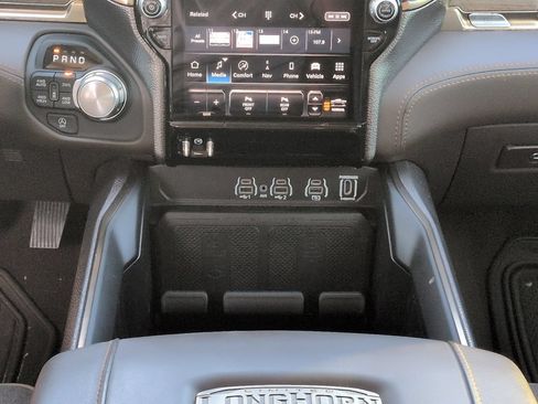 Used 2025 RAM 1500 Limited AWD/4WD image 17