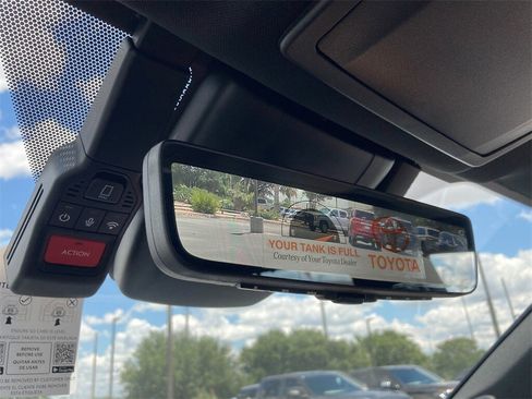 New 2026 Toyota Highlander Platinum image 28