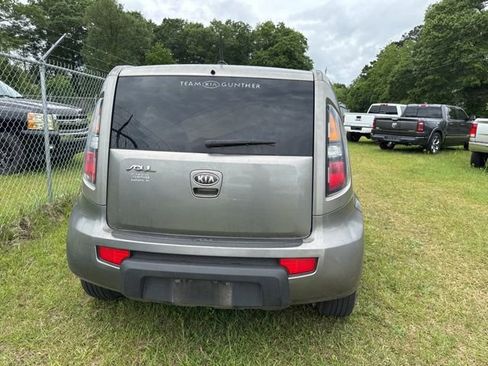 Used 2011 Kia Soul + w/ Audio Pkg FWD image 8