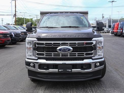 New 2025 Ford F350 XL w/ XL Chrome Package image 4
