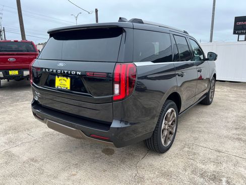New 2026 Ford Expedition King Ranch AWD/4WD image 3