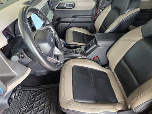 Used 2024 Ford Bronco Wildtrak image 13