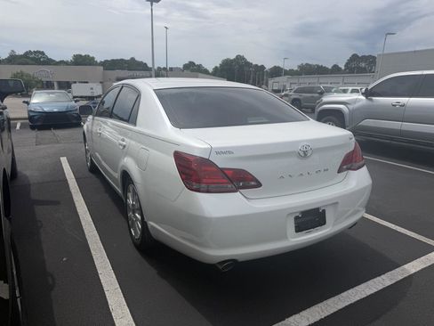 Used 2008 Toyota Avalon XLS FWD image 4