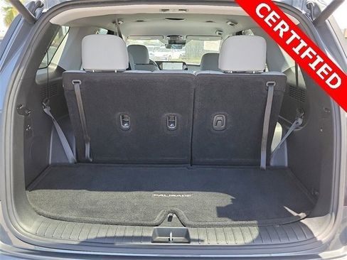 Certified 2024 Hyundai Palisade SEL image 17