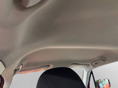 Used 2018 Jeep Renegade Sport w/ Power & Air Group image 23