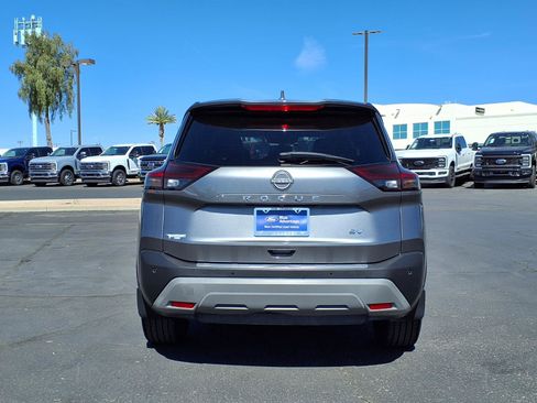 Used 2022 Nissan Rogue SV FWD image 5