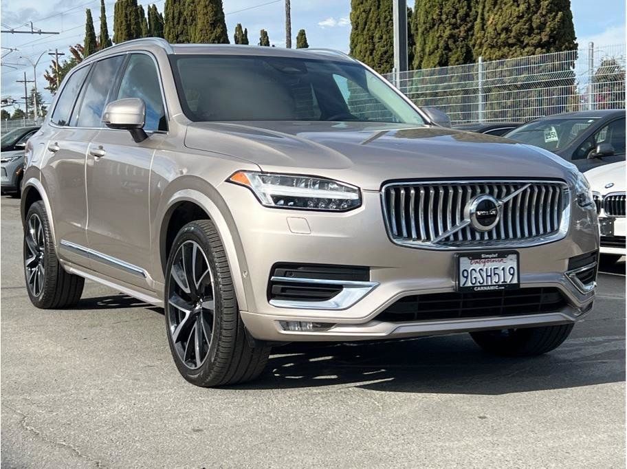Used 2023 Volvo XC90 B6 Plus w/ Protection Package Premier AWD/4WD image 3
